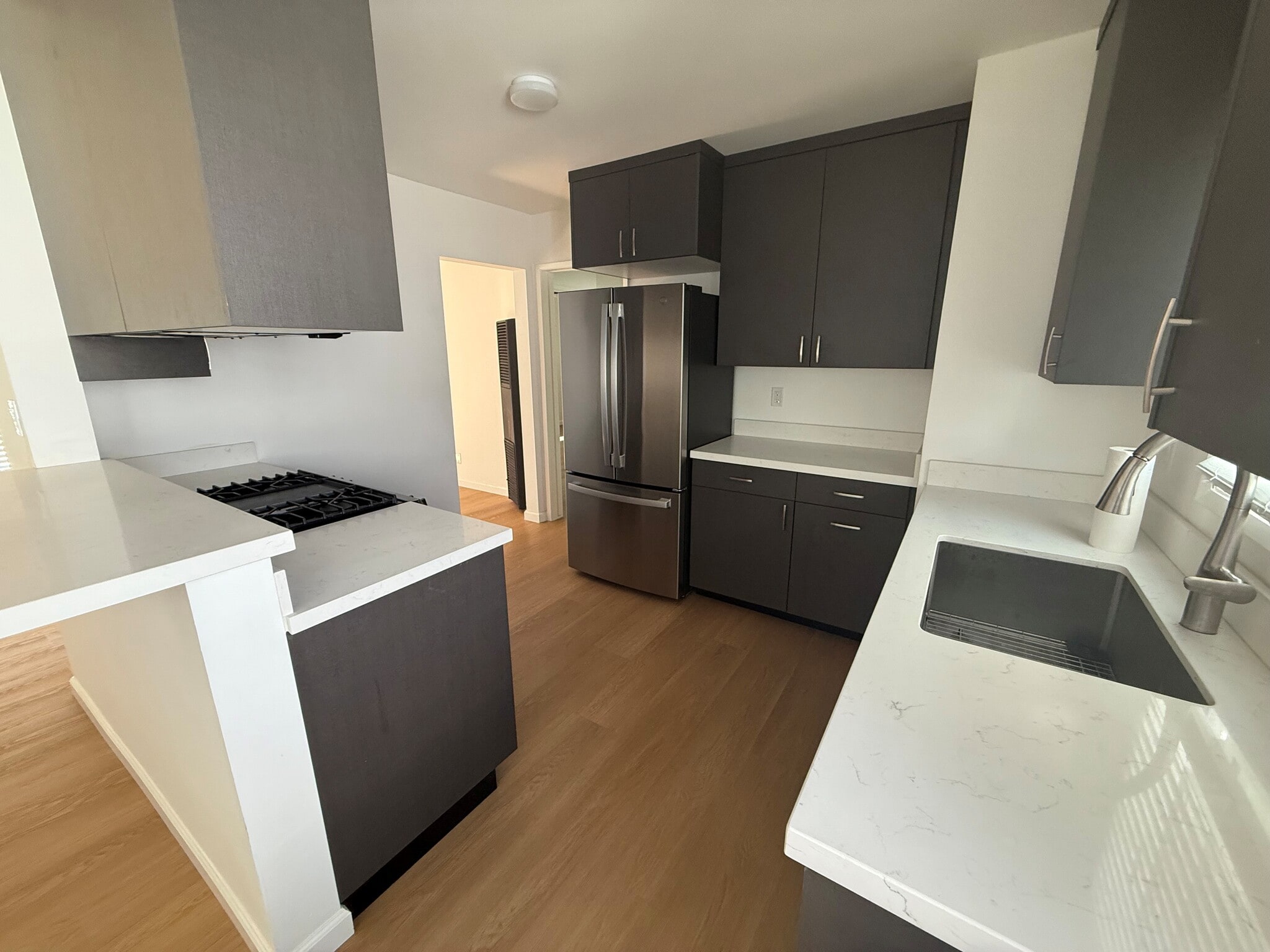 Kitchen - 612 El Redondo Ave