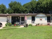 Building Photo - 245 Northview Dr