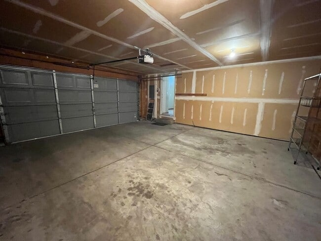 Building Photo - Beautiful Home in North Fort Collins