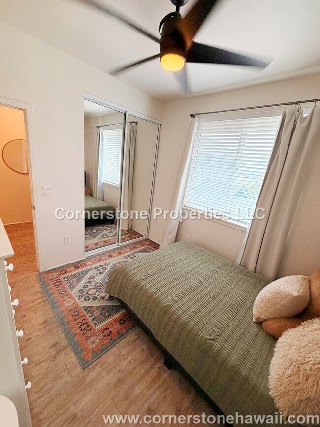 Building Photo - 724 Kakala St