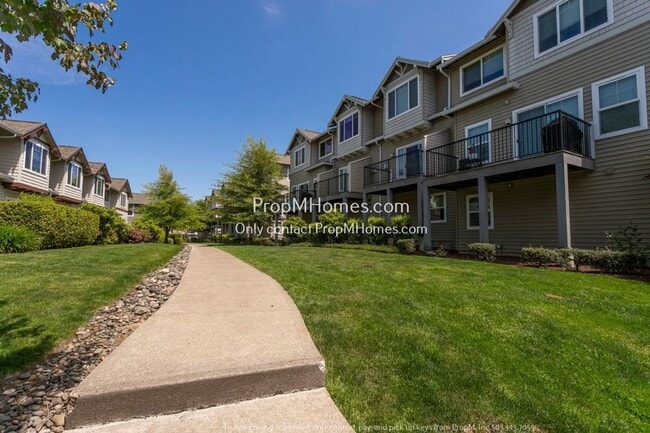 Building Photo - 720 NW 118th Ave