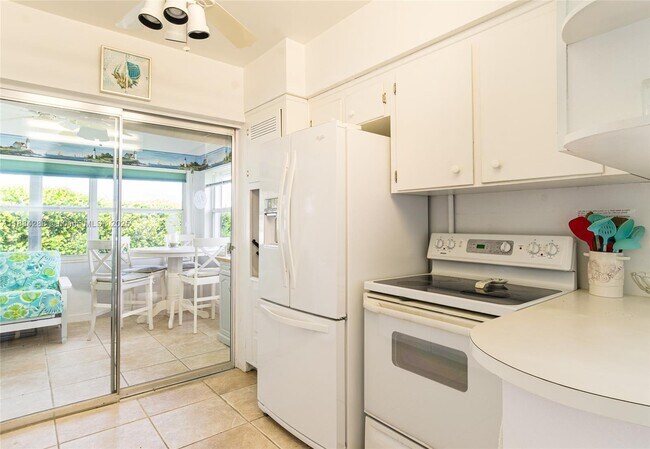 Building Photo - 1470 S Ocean Blvd