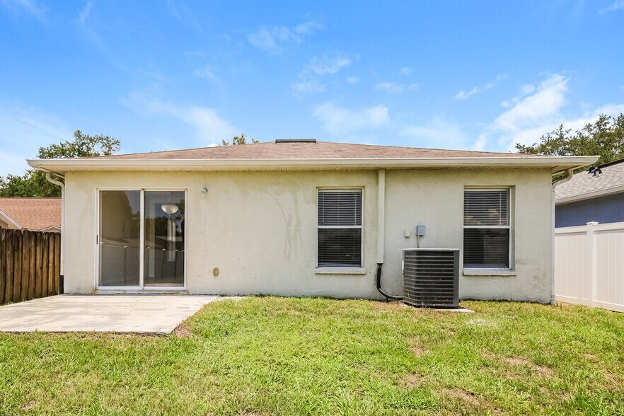 Building Photo - 11805 Prickly Pear Way