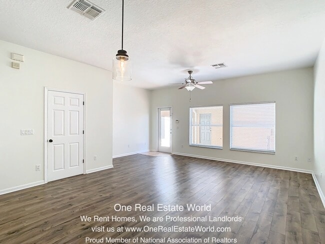 Building Photo - 9155 Hunters Mill Dr