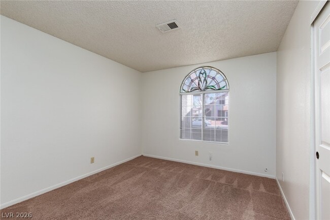 Building Photo - 121 Hanover Dr