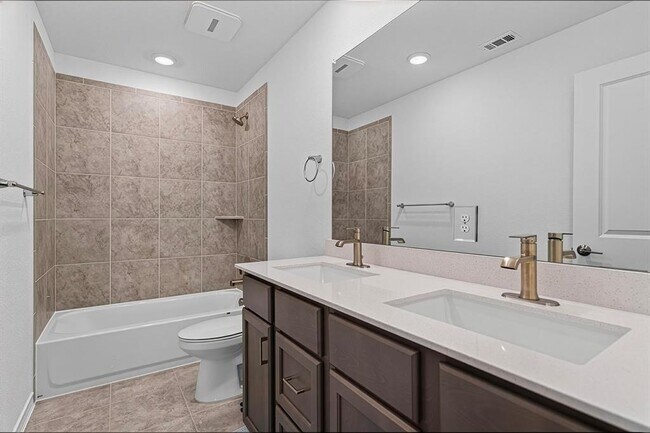 Building Photo - 2911 St Regis Dr