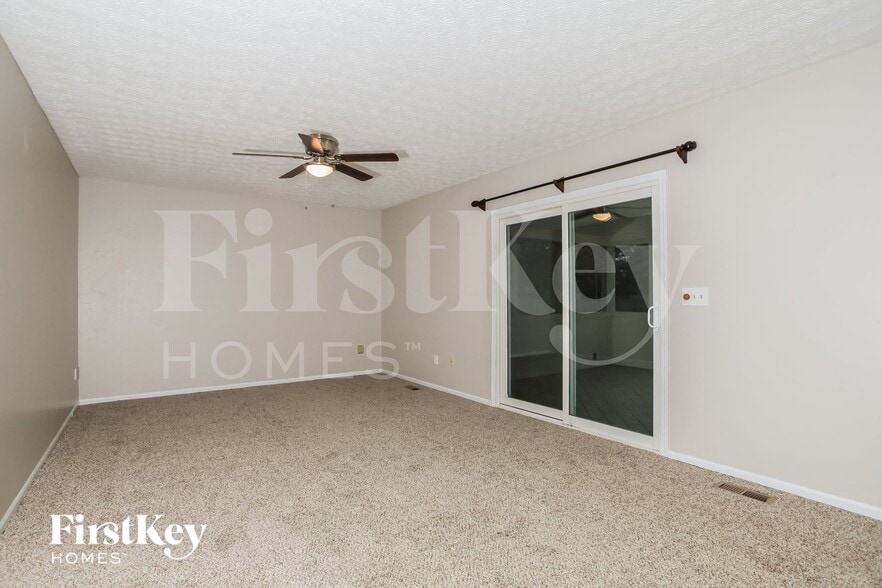 Building Photo - 2561 Windflower Rd
