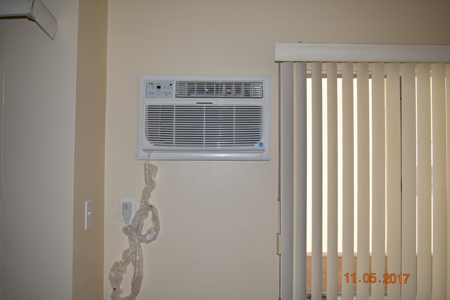 Wall AC in the living room - 1475 S Wooster St