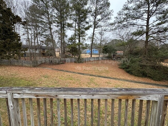 Building Photo - 2990 Summit Ridge