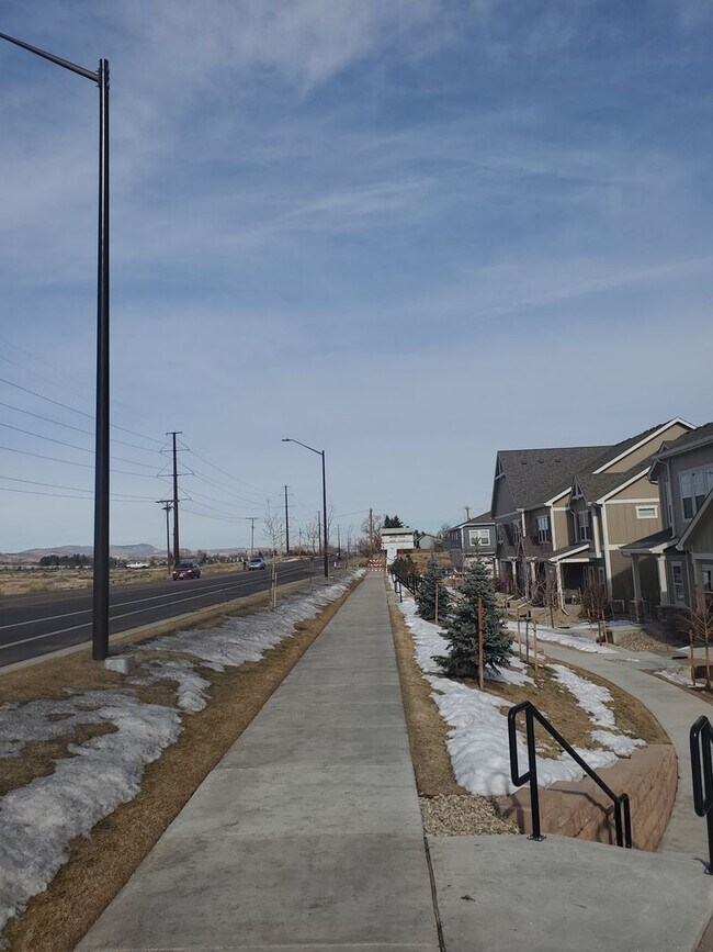 Building Photo - Updated 3 Bedroom Townhouse Across From Horsetooth Reservoir!