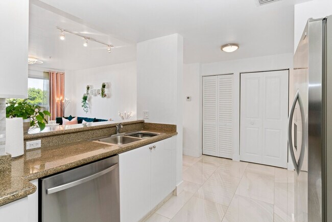 Building Photo - 2280 SW 32nd Ave