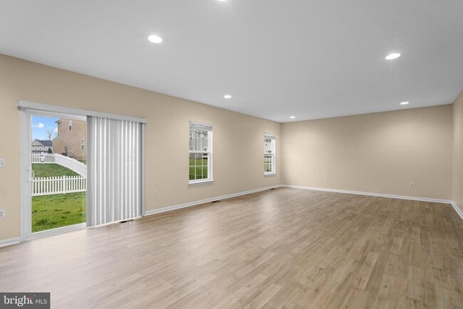 Building Photo - 290 Norland Knoll Dr