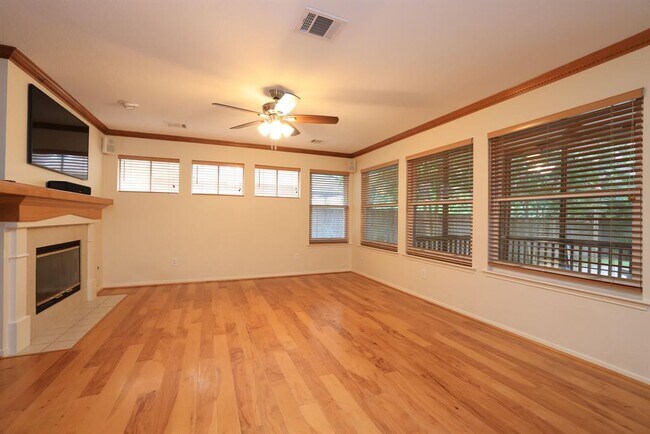 Building Photo - 47 E Greywing Cir