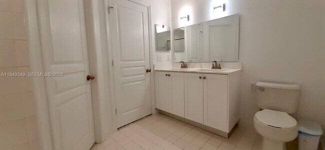 Building Photo - 207 Mallory Ct