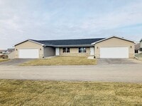 Building Photo - Modern Elegance Beckons at Summerland Park...