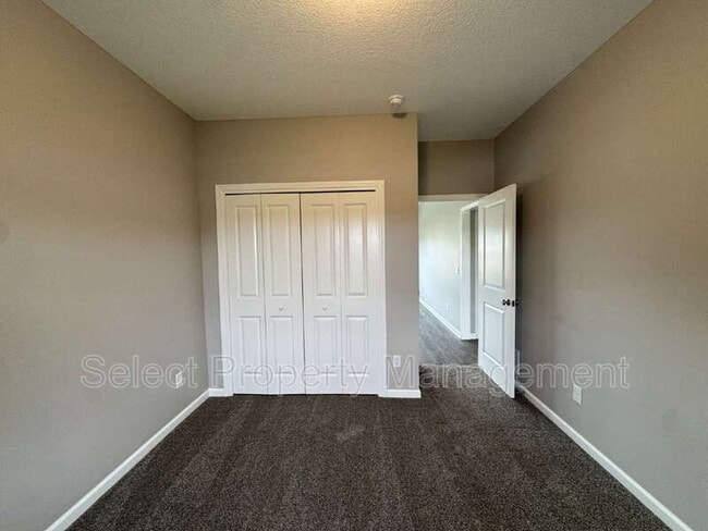 Building Photo - 8783 Elmont Cv