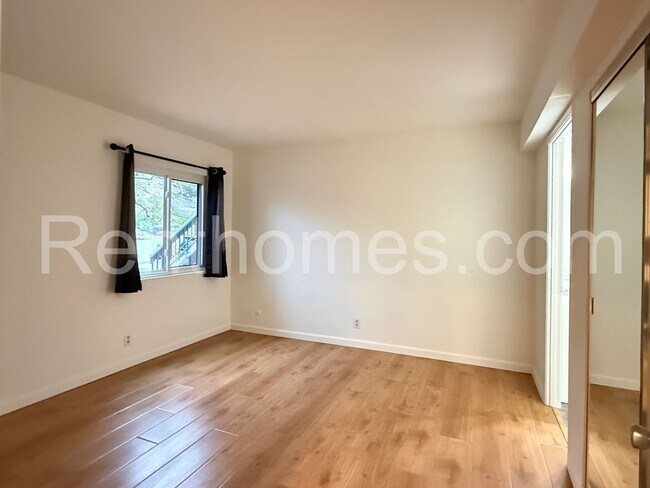 Building Photo - 3745 Balboa Terrace