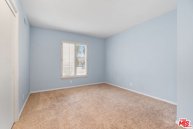 Building Photo - 9229 Shellyfield Rd