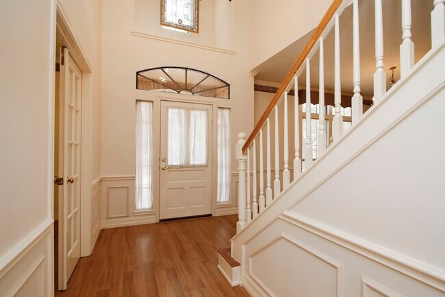 Building Photo - 13618 Shadow Falls Ct
