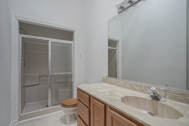 Building Photo - 2004 Augusta Cir