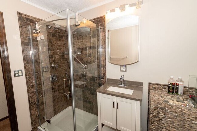 Building Photo - Prairie Lane Estates 3 bedroom ranch with spacious rooms and amenities beyond your imagination