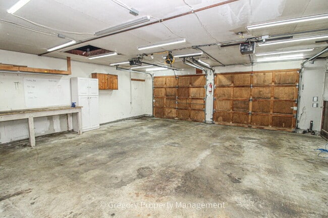 Building Photo - 19711 Bartlett Rd