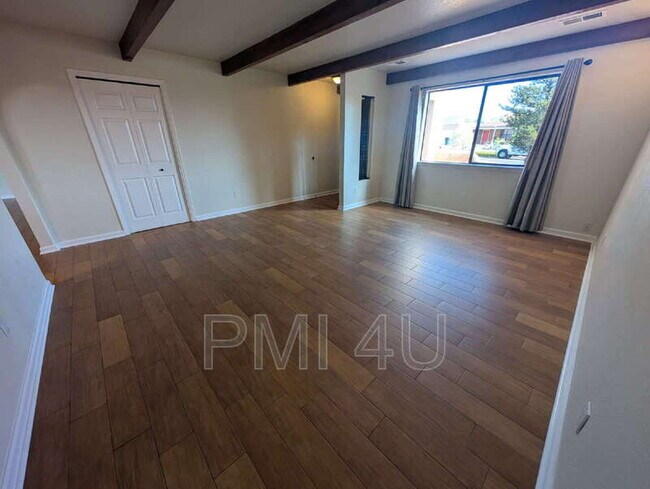 Building Photo - 4800 Choctaw Trail NW