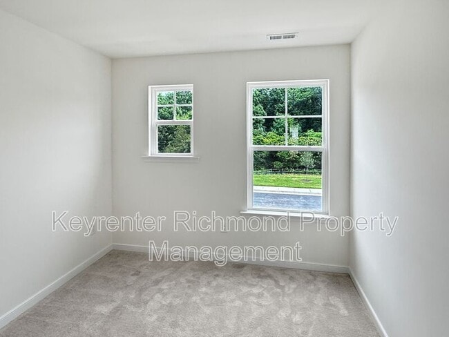 Building Photo - 206 Green Park Rd