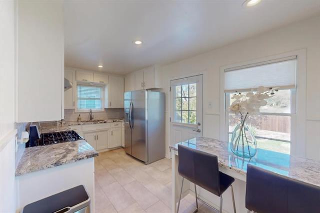 Building Photo - 3250 Binyon St