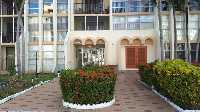 Building Photo - 601 Three Islands Boulevard