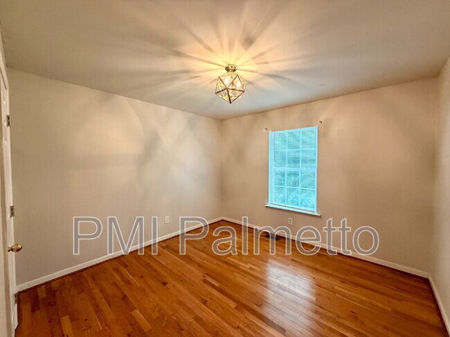 Building Photo - 152 Chatham Cir