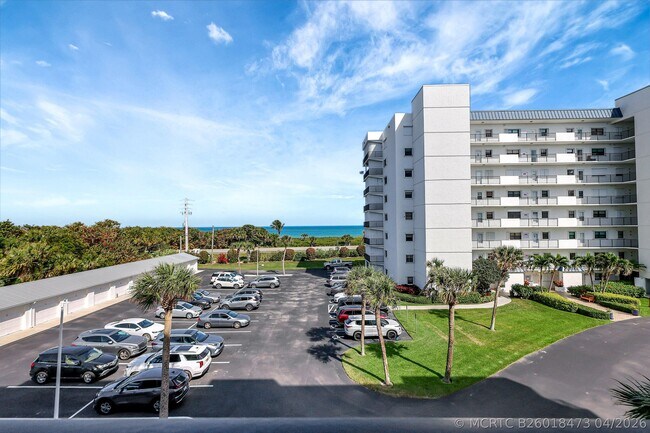 Building Photo - 5163 N Hwy A1A