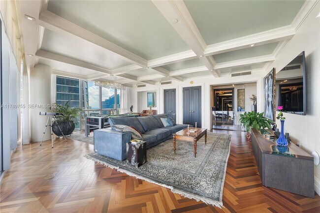 Building Photo - 1100 Biscayne Blvd