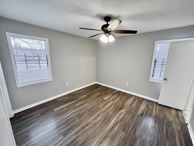 Building Photo - 3940 Schoolfield Rd