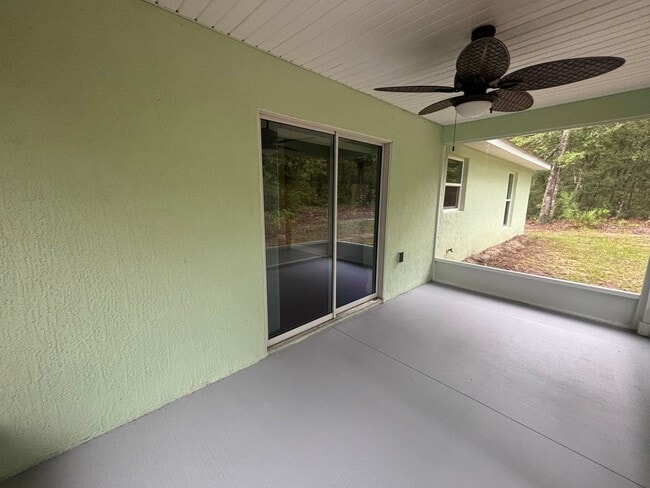 Building Photo - Custom Home - Desirable Citrus Springs Nei...