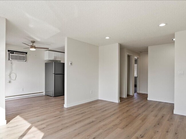 Interior Photo - Kamden Court