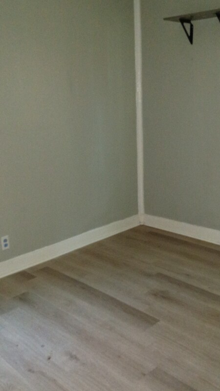 Building Photo - 3566 McKenzie Dr