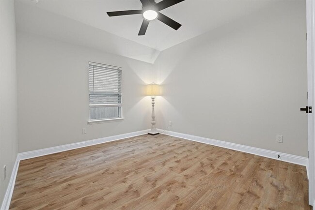 Building Photo - 100 Crystal Cove