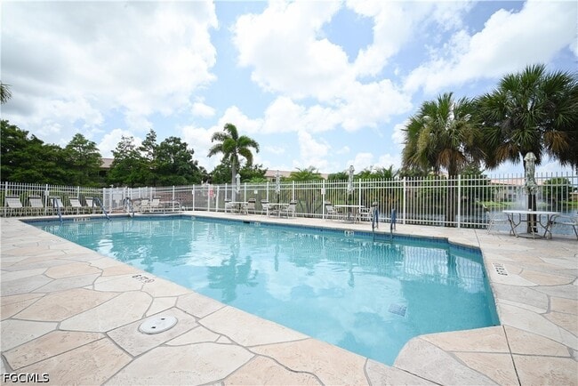 Building Photo - 15449 Bellamar Cir