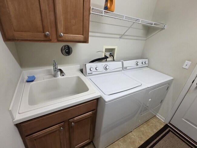 Building Photo - 2772 Cascade Falls Cir