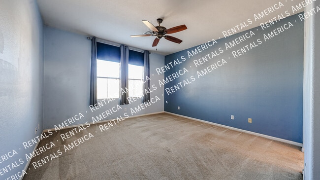 Building Photo - 13601 W Cypress St