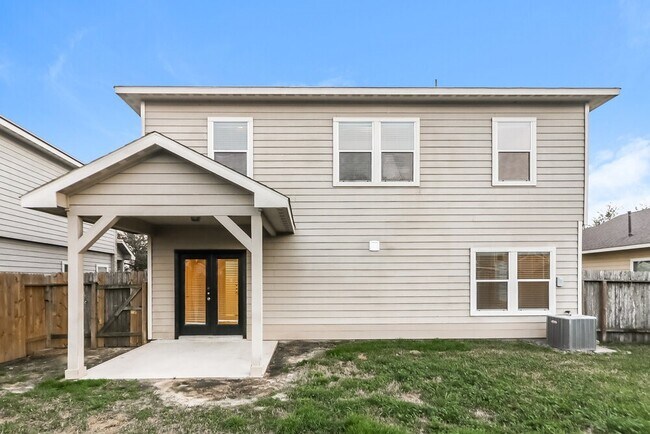 Building Photo - 19758 Crossfalls Ln