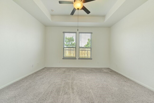 Building Photo - 14469 Sugar Pines Dr