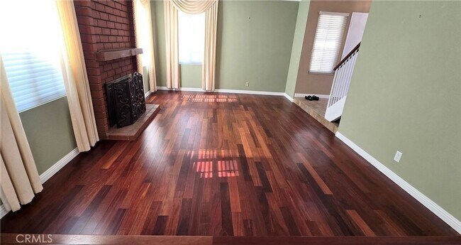 Building Photo - 1400 Post Rd