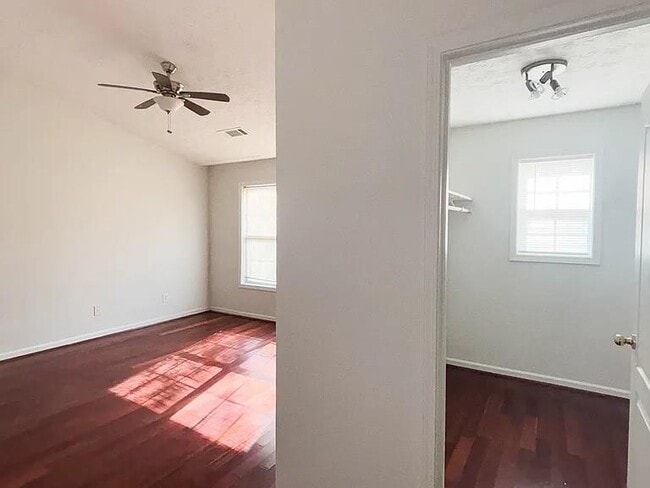 Building Photo - 1493 Ashley Way