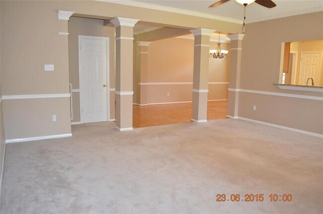 Building Photo - 14427 Shannon Ridge Rd