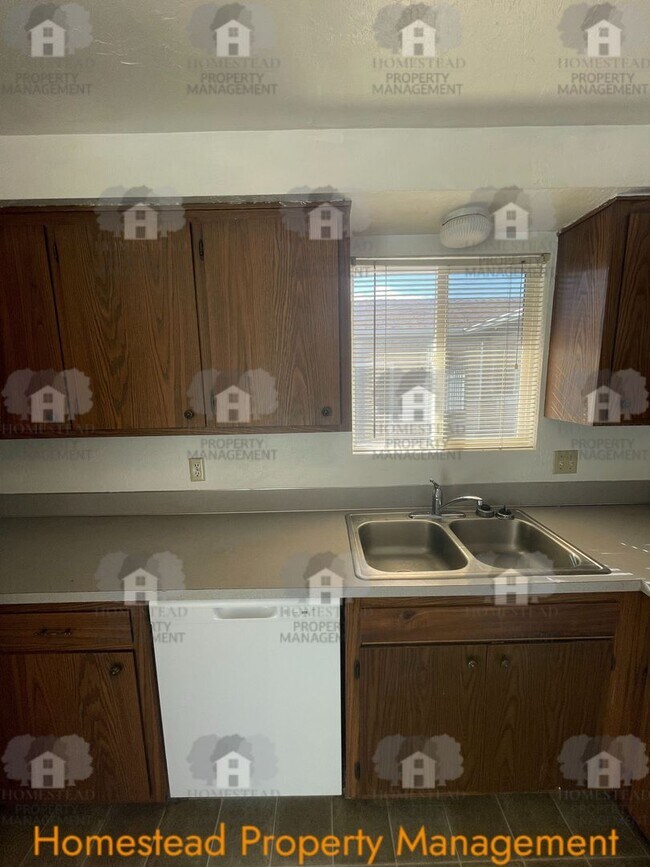 Building Photo - 2691-2693 18th Ave SE