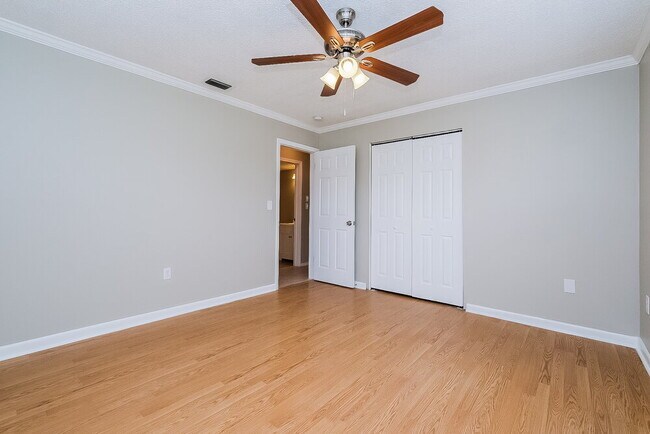 Building Photo - 10131 Hayward Rd