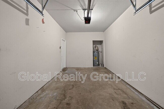 Building Photo - 7802 Kingsbury Way