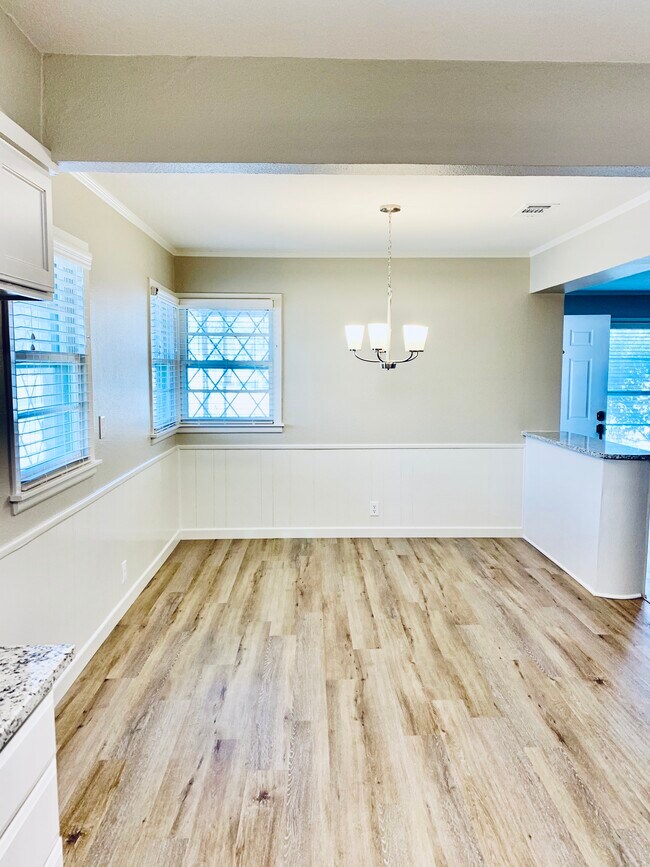 Building Photo - 226 Tolbert Ave